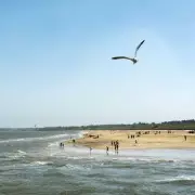 This Hidden UK Beach With Breathtaking Views Just Beat Cornwall to Top Spot