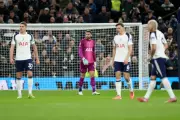 Tottenham's 6-Minute Nightmare: Vicario Booed After Fulham Double