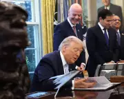 Trump and Infantino's World Cup 2026 Plan: Political Interference and Price Hikes