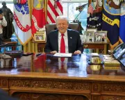 Trump's $130k Gold Bar & Rolex Clock Gift Sparks Swiss Tariff Row