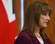 UK Business Giants Demand Chancellor Force Pension Funds to Back British Economy