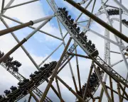 UK Economic Growth Forecast Slashed as Investment Plummets Amid Tax Uncertainty