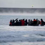 UK Net Migration Plummets by Two-Thirds, Asylum Hotel Numbers Rise