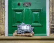 UK Parcel Theft Crisis: 1 in 4 Britons Targeted, Survey Reveals