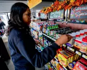 US Affordability Crisis Deepens as Trump Struggles With Inflation