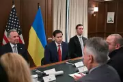 US and Ukraine Hold Crucial Peace Talks in Florida Over 28-Point Plan