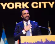 US Progressive Mamdani's Victory Sparks Transatlantic Dialogue with UK Labour