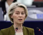 Von der Leyen Warns Against Border Changes by Force in Ukraine War