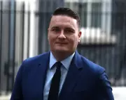 Wes Streeting brands BMA 'impossible' in escalating NHS contract row