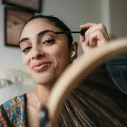 Woman's Dolphin Costume Hinge Date Goes Viral With 2.5M Views