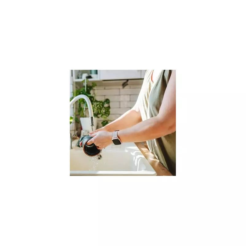 American Dishwashing Method Stuns Brits: 'Wasteful' Tap Habit Sparks Debate