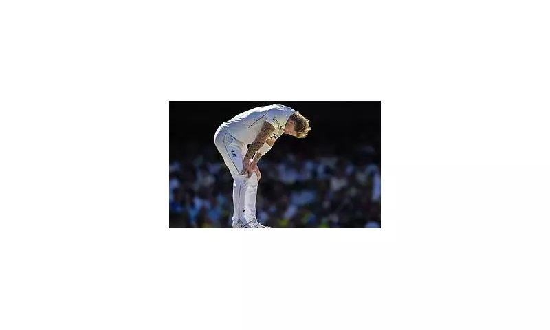 England Toil in Gabba Furnace as Australia Build Daunting 116-Run Lead