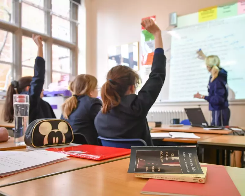 Four-Day School Week Pilots Urged to Tackle England's Teacher Crisis