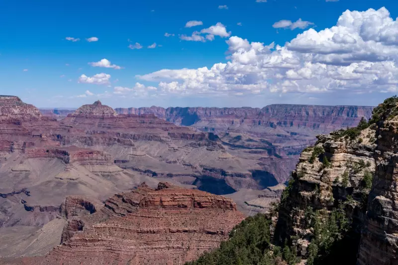 Grand Canyon South Rim Lodges Close Overnight Due to Critical Water Line Breaks