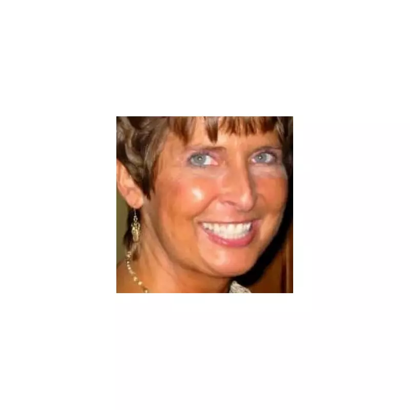 Mum's Final Moments: 75lb Stingray Fatally Strikes Her on Florida Boat Trip