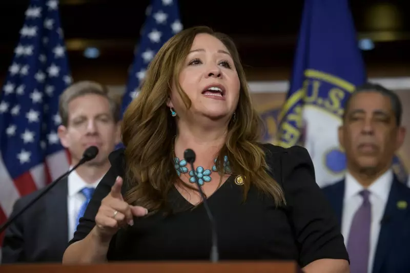 US Congresswoman Claims Pepper Spray Attack in Arizona Federal Operation