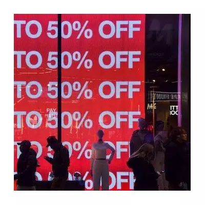 9 Boxing Day Sale Secrets from a Former Retail Worker
