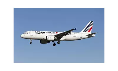 Air France Flight AF 7721 Engine Failure Sparks Passenger Terror Over France