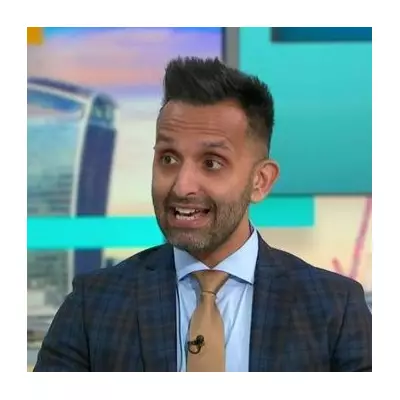 Doctor Amir Khan warns of eyelid lumps as high cholesterol sign