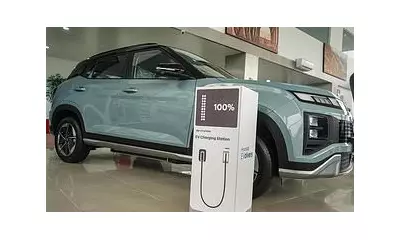 EU Retreats from 2035 Petrol Car Ban, Eases Emissions Targets for Carmakers