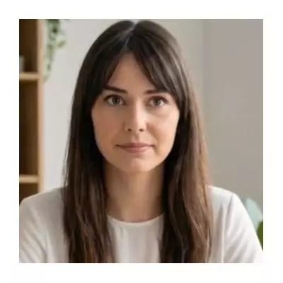 EXCLUSIVE: AI TV host Clara Voss branded 'biggest diva' by Mirror journalist