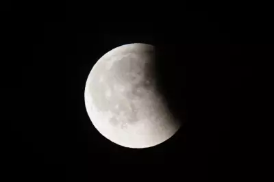 Irish Astronomer Captures First-Ever Video of Lunar Impact Flash