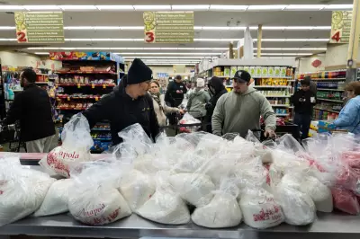 LA's Amapola Market Sees Hours-Long Queues for Christmas Tamales Masa