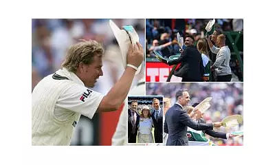 Record MCG Crowd Tips Caps to Shane Warne in Emotional Boxing Day Tribute