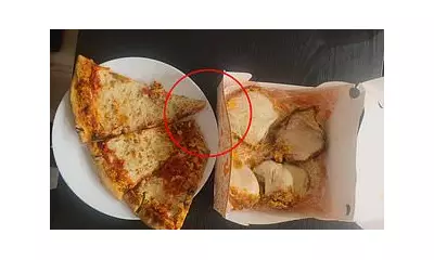 Reddit's viral pizza & chicken skin habit sparks eating disorder concerns