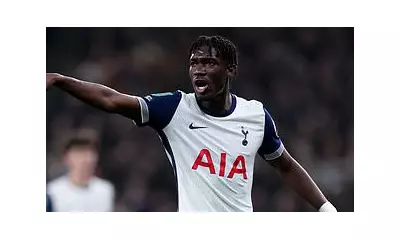 Tottenham's Yves Bissouma filmed inhaling laughing gas again, future in doubt