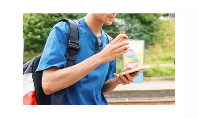 Vape Warning for 5 Million Brits Travelling Abroad This Christmas