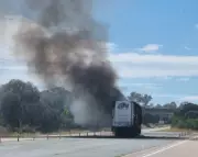 15-Tonne Lithium Battery Fire Forces Hume Highway Closure in NSW