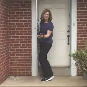 80-year-old inherits cousin's house to find shocking hoarder home inside