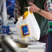 Aldi's £13 Makeup Organiser: A Stylish & Practical Christmas Find