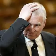 Andrew Mountbatten-Windsor's Firearms Licence Withdrawn After Police Visit