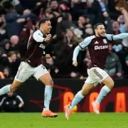 Aston Villa Stun Arsenal with 97th-Minute Winner to Close Gap on Premier League Summit
