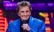 Barry Manilow, 82, Reveals Lung Cancer Diagnosis and Upcoming Surgery