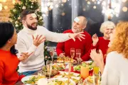 Expert: Ditch Your Smartphone This Christmas to Rediscover Real Joy