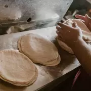 Food Blogger's Simple Homemade Tortilla Recipe Skips Unhealthy Additives