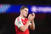 Gary Lineker Explains Viktor Gyokeres' Arsenal Struggles: 'He Needs to Gamble'