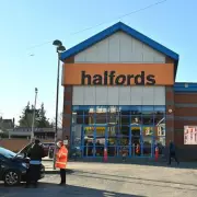 Halfords to Shut All UK Stores for Three Days Over Festive Season