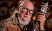 Legendary Guitarist Steve Cropper Dies at 84, Co-Writer of 'Dock of the Bay'