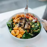 Lose 1 Stone in 12 Weeks: Dr Michael Mosley's Simple Dinner Time Trick