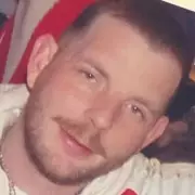 Man dies three weeks after Hackney pub brawl, no arrests made