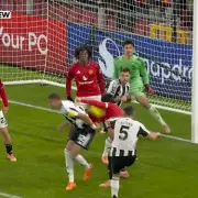 Man Utd's Penalty Let-Off: VAR Spares Martinez After Handball Incident