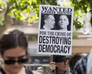 NSW Rushes Gun and Protest Law Changes After Bondi Attack, Sparking Rights Debate