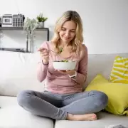 Pan Lid & Laundry Detergent: Unusual Hack for Stubborn Sofa Stains