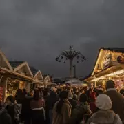 Paris Named Europe's Most Expensive Christmas Market - Tourists Report Overcrowding