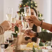 Prosecco Teeth Warning: Dentist's Festive Alert on Christmas Bubbly