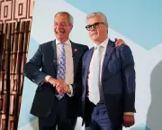 Reform UK Gains First Peer as Lord Offord Defects from Conservatives